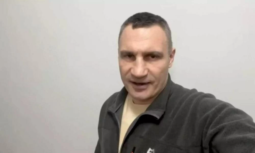 Ουκρανία – Δήμαρχος Κιέβου: «Δεν παραδινόμαστε, οι Ρώσοι δολοφονούν αμάχους και παιδιά»